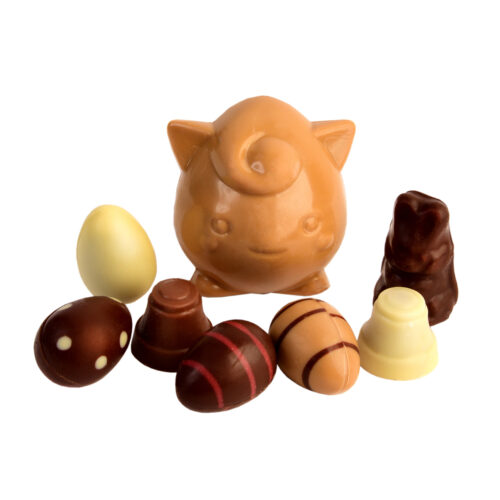 monstre et oeufs en chocolat carre noir